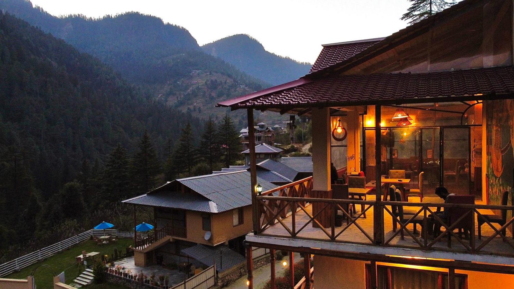 Thepahadians Food & Stay Jibhi Dış mekan fotoğraf